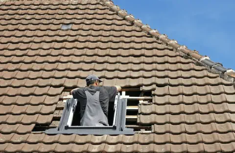 Pose de velux - Corneilhan